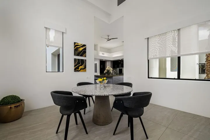 42-web-or-mls-KGFlora_OPMG_0126_042