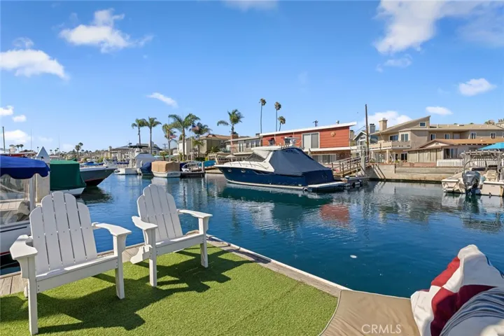 Dock