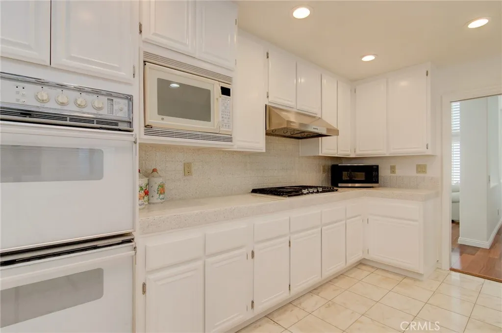 5365 Avenida De Michelle, Yorba Linda, California 92887 home-pic-22