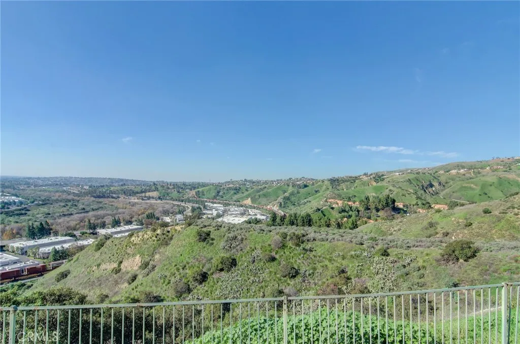 5365 Avenida De Michelle, Yorba Linda, California 92887 home-pic-70
