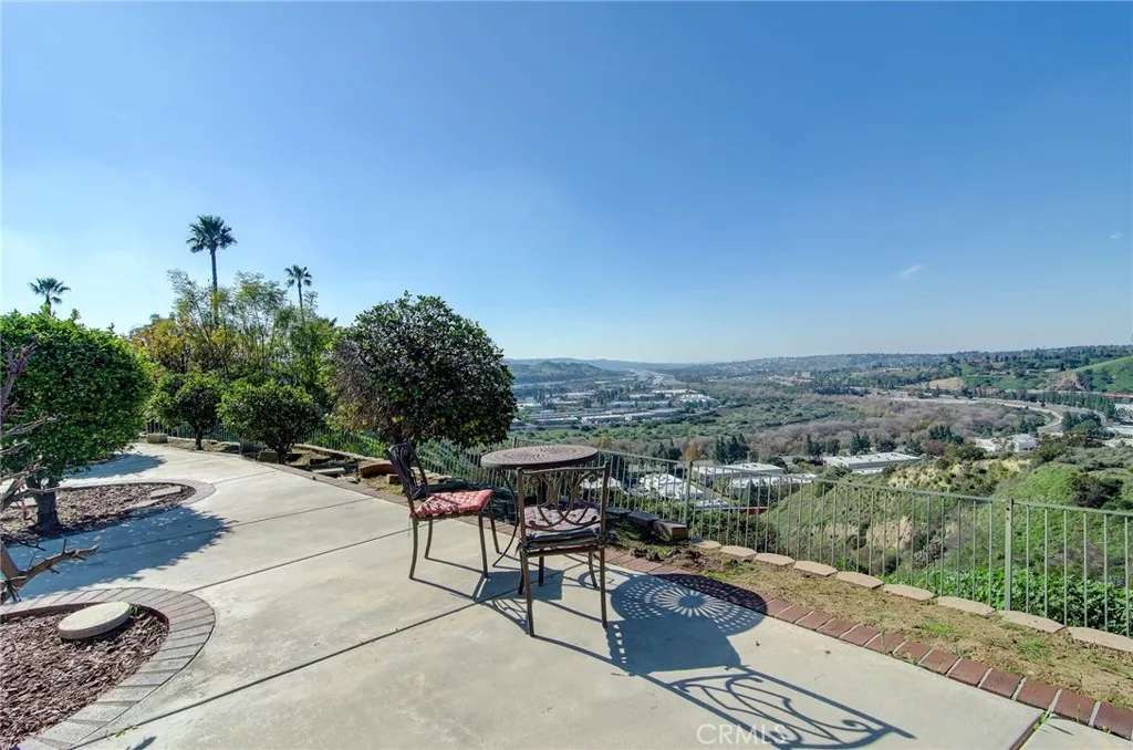5365 Avenida De Michelle, Yorba Linda, California 92887 home-pic-62