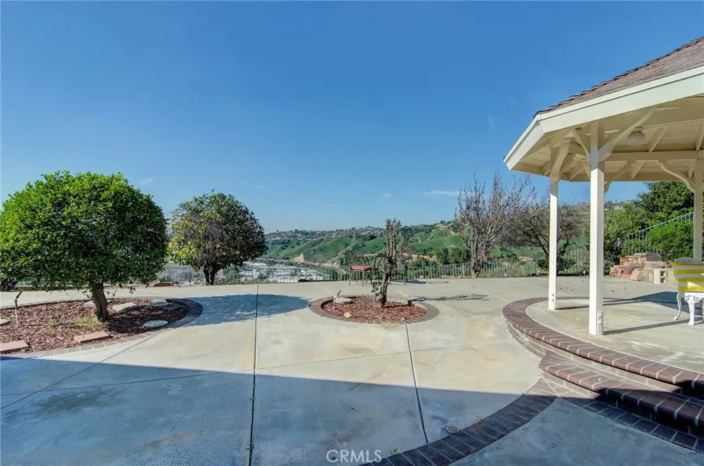 5365 Avenida De Michelle, Yorba Linda, California 92887 home-pic-3