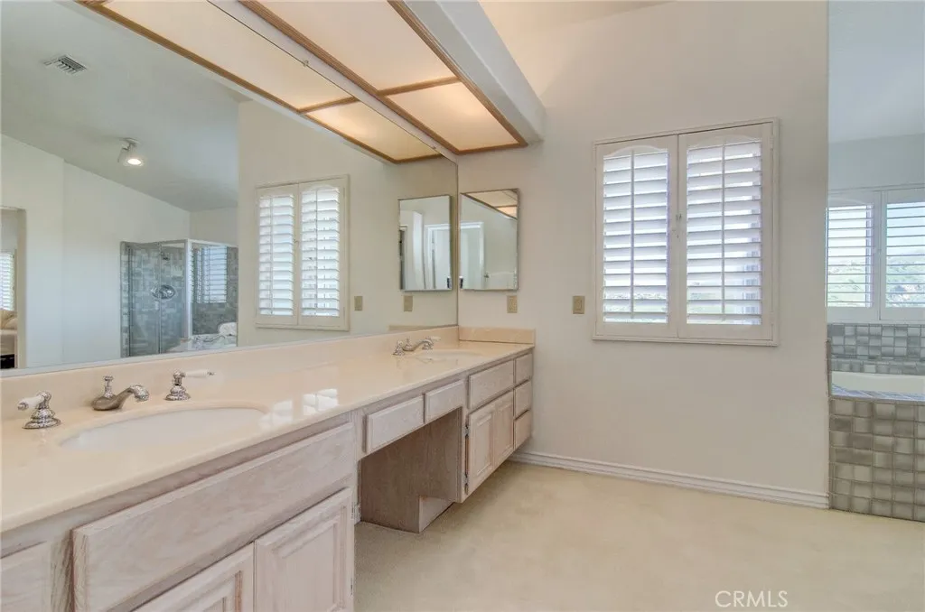 5365 Avenida De Michelle, Yorba Linda, California 92887 home-pic-54