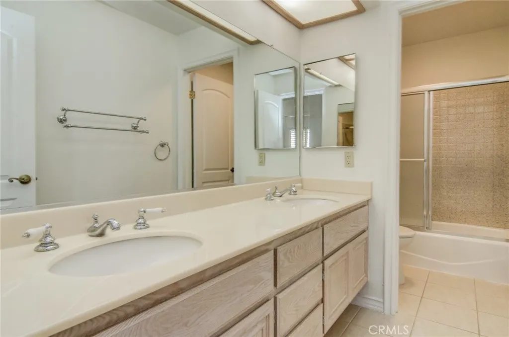 5365 Avenida De Michelle, Yorba Linda, California 92887 home-pic-43