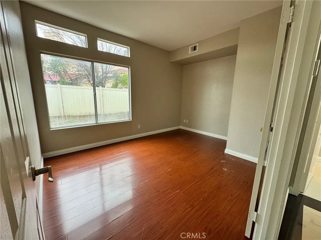 28261 Cornus Court, Highland, California 92346 home-pic-13