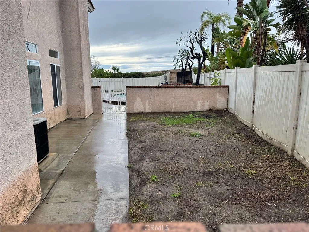 28261 Cornus Court, Highland, California 92346 home-pic-41