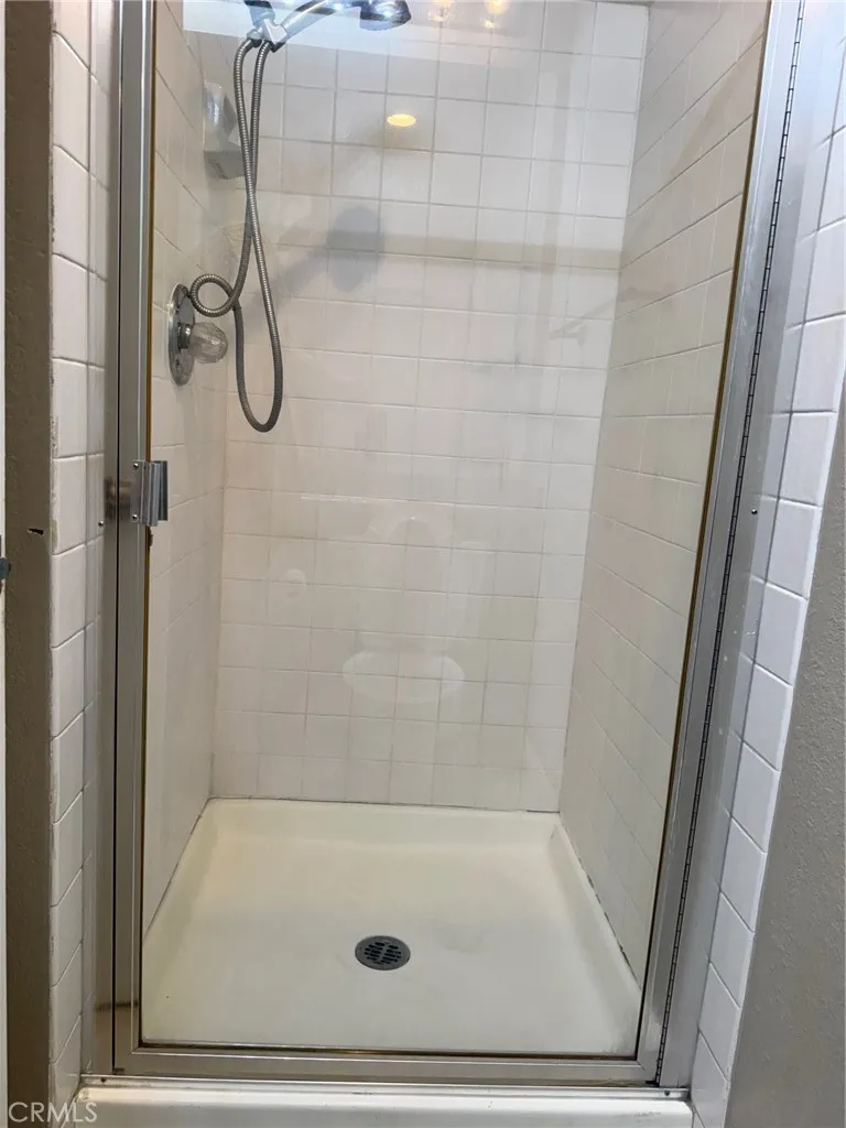 28261 Cornus Court, Highland, California 92346 home-pic-11