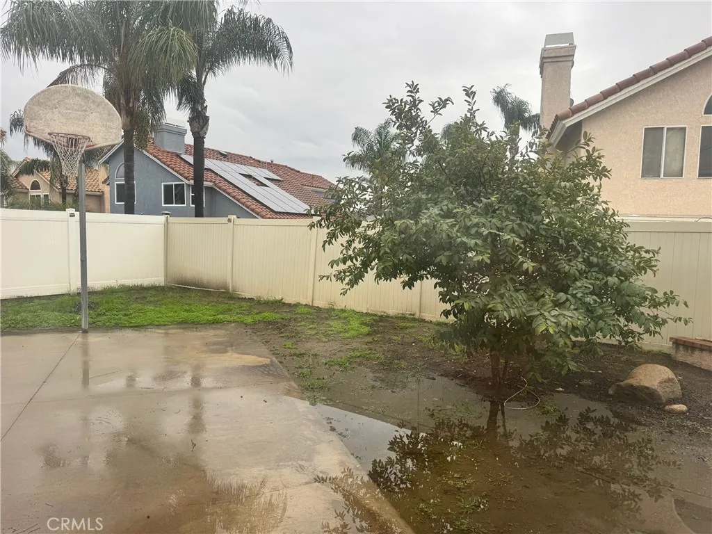 28261 Cornus Court, Highland, California 92346 home-pic-34