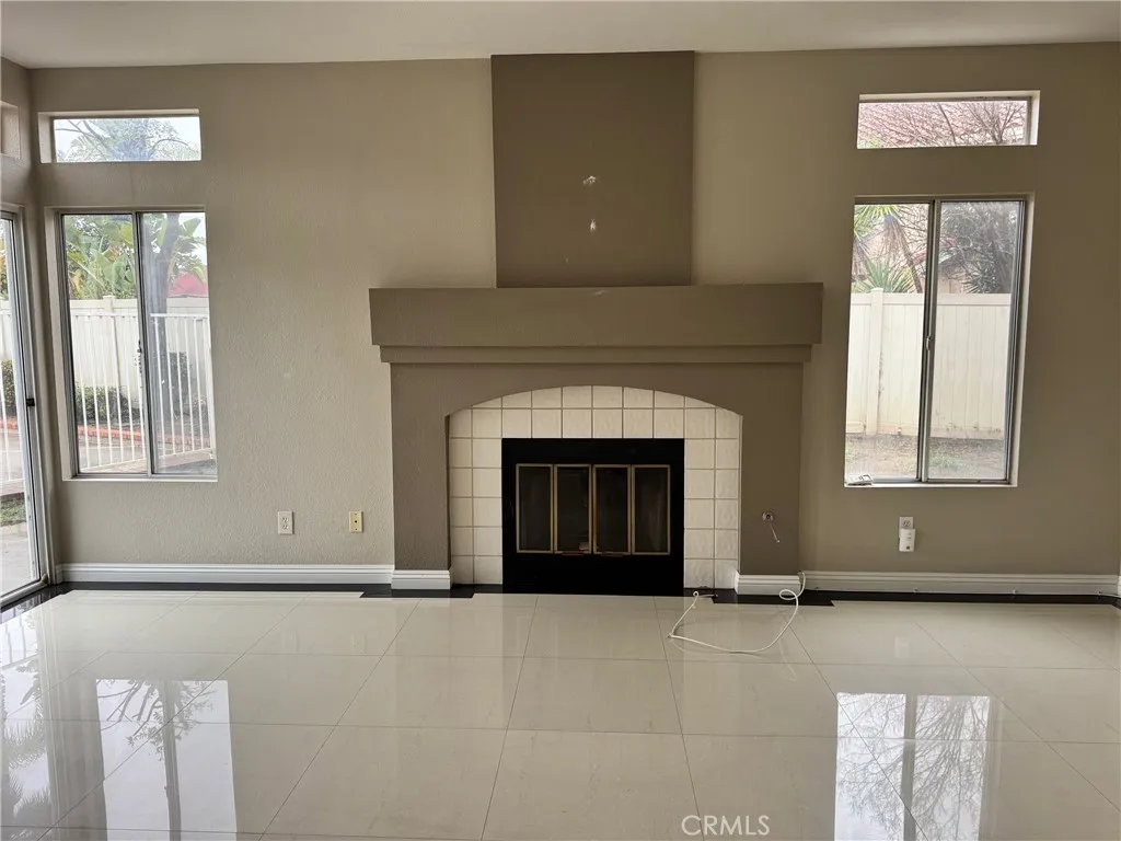 28261 Cornus Court, Highland, California 92346 home-pic-9