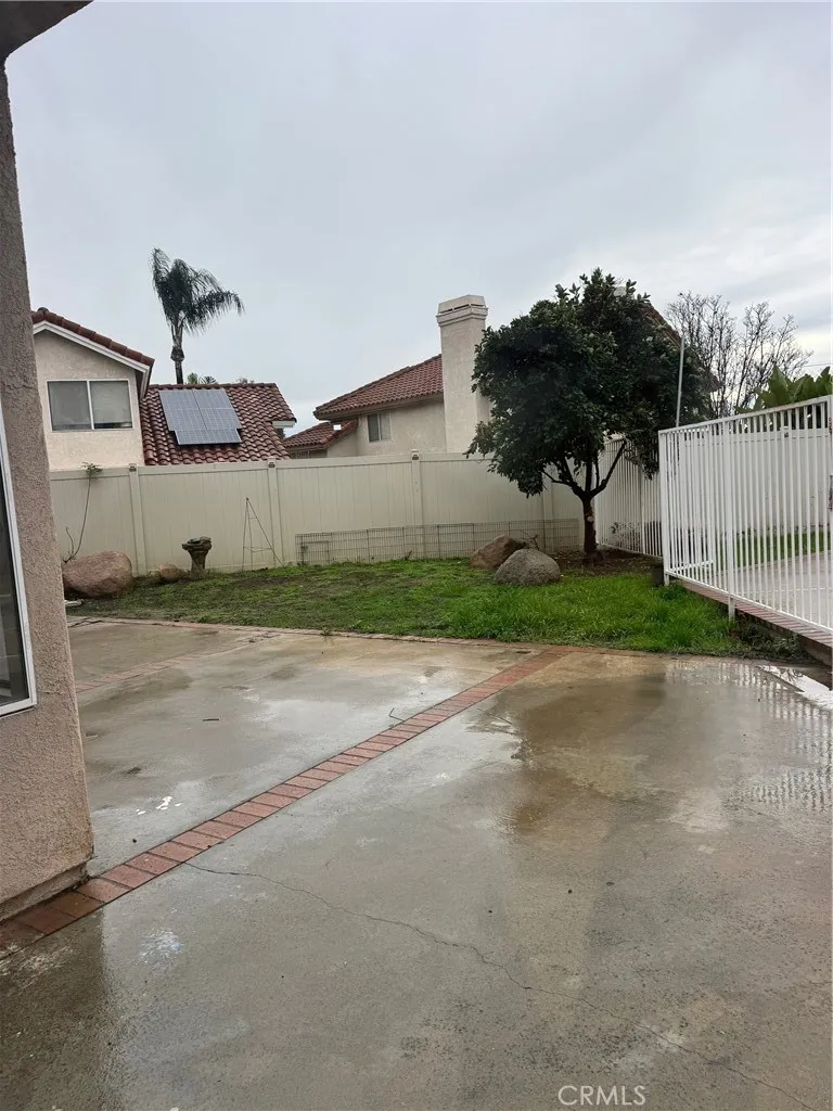 28261 Cornus Court, Highland, California 92346 home-pic-42