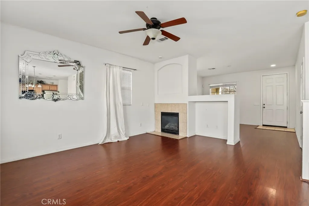 37215 Queen Anne Place, Palmdale, California 93551 home-pic-8