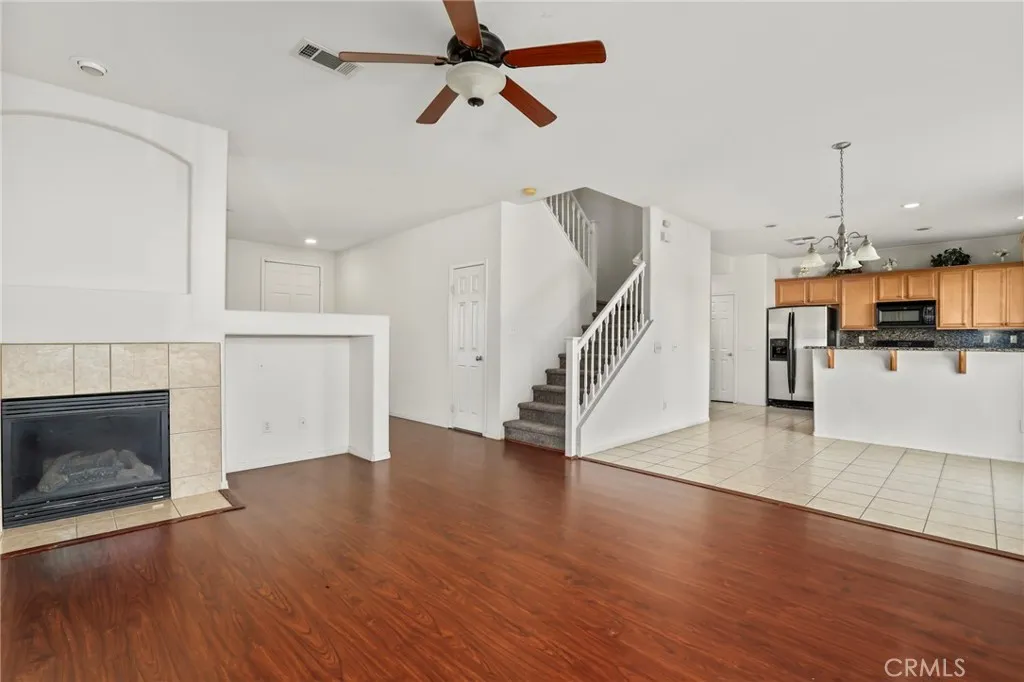 37215 Queen Anne Place, Palmdale, California 93551 home-pic-9