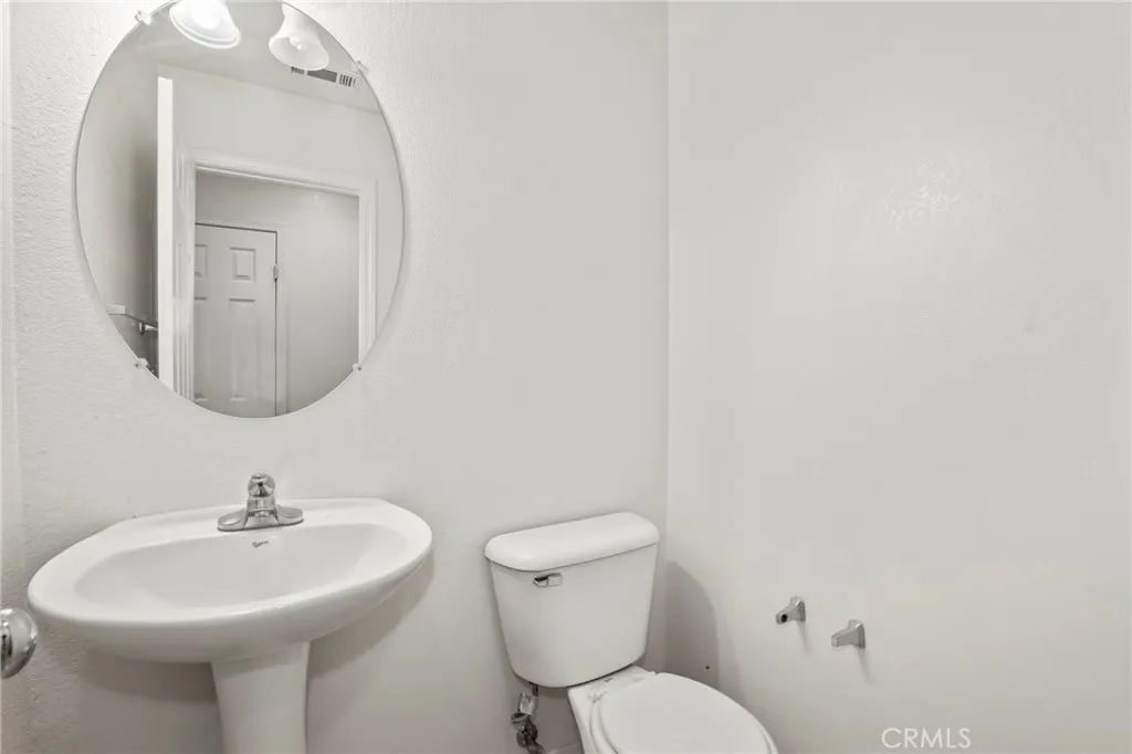 37215 Queen Anne Place, Palmdale, California 93551 home-pic-28