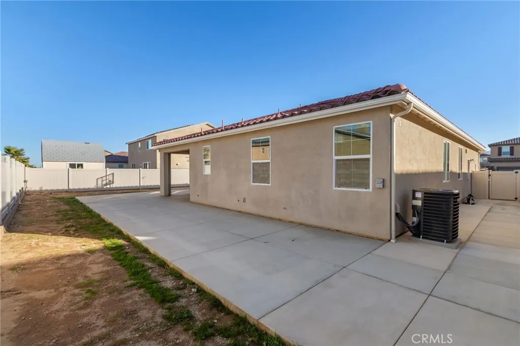 6135 W Avenue J9, Lancaster, California 93536 home-pic-30