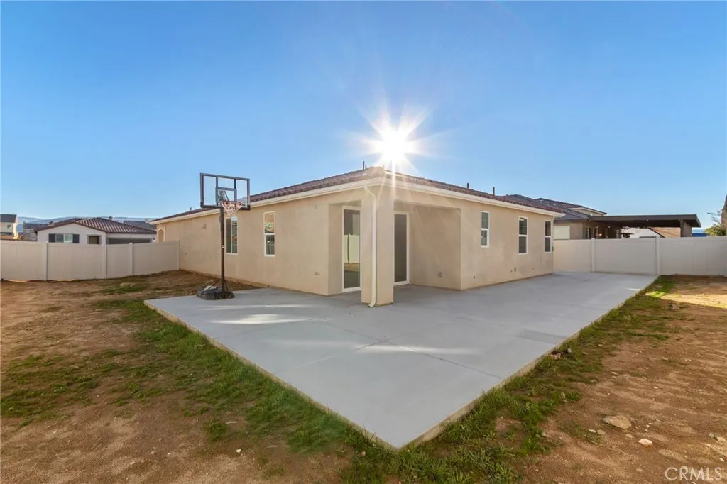 6135 W Avenue J9, Lancaster, California 93536 home-pic-29