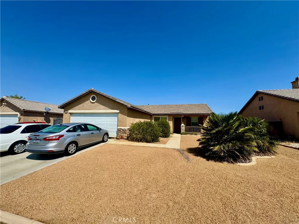 15747 Ox Hill Court, Adelanto, California 92301 home-pic-1