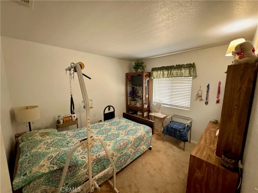 15747 Ox Hill Court, Adelanto, California 92301 home-pic-7