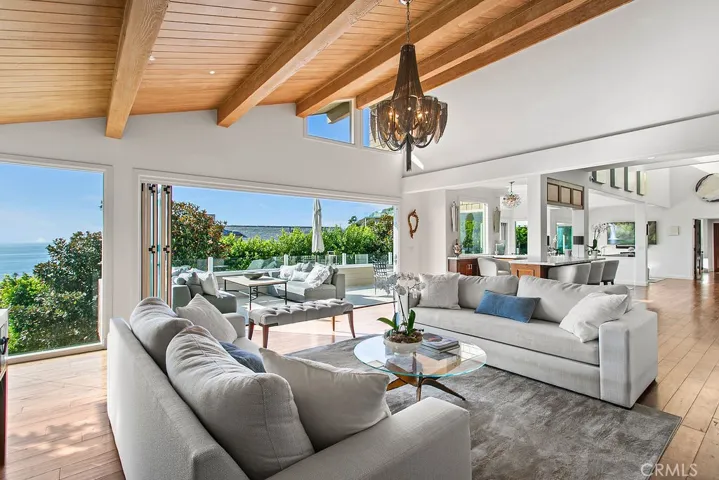 1010 Emerald Bay, Laguna Beach, California 92651