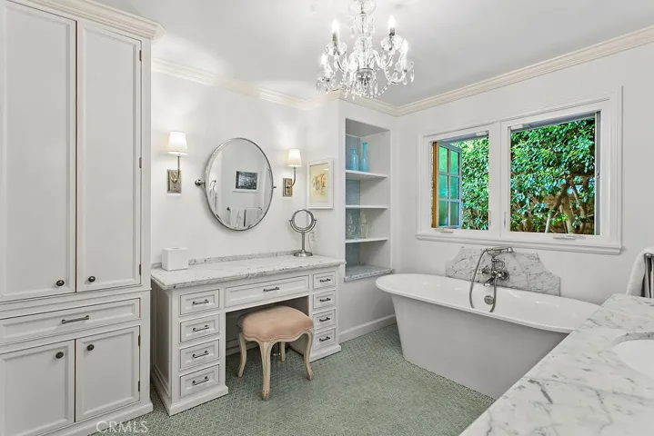 1010 Emerald Bay, Laguna Beach, California 92651