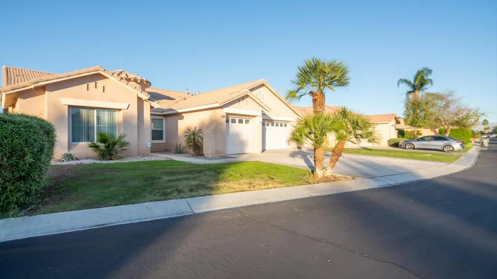 80612 Declaration Avenue, Indio, California 92201 home-pic-37