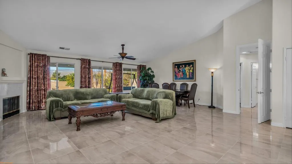 80612 Declaration Avenue, Indio, California 92201 home-pic-1