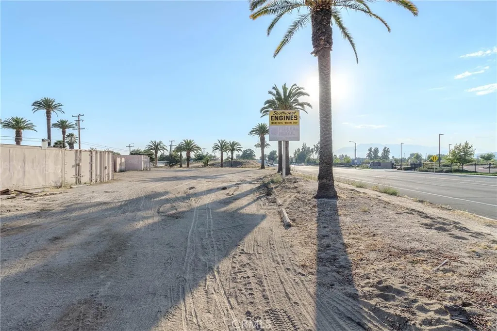 Photo of lot.