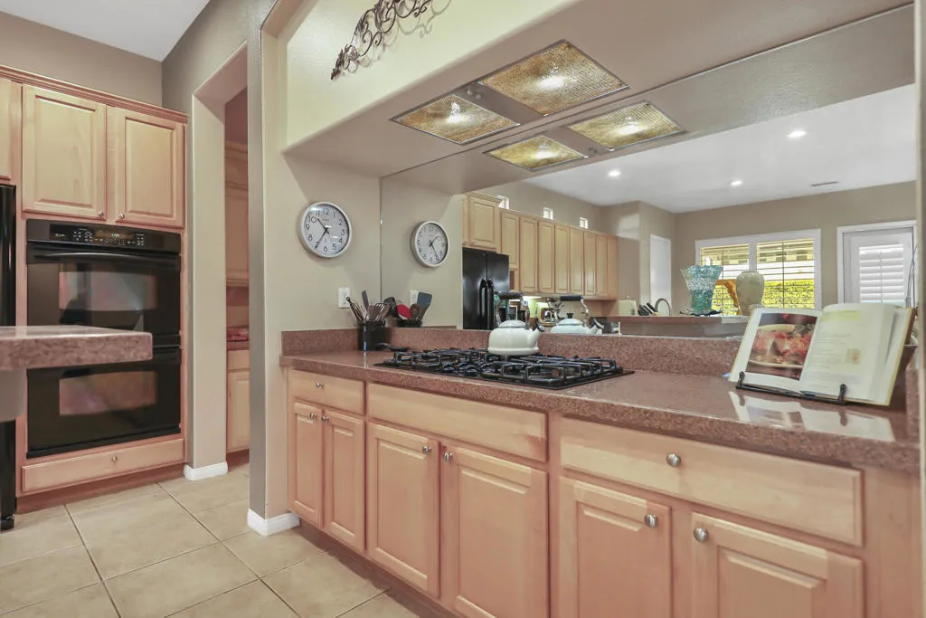 53 Via Del Rossi, Rancho Mirage, California 92270 home-pic-12