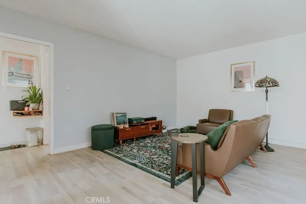 433 Atlantic 6, Long Beach, California 90802 home-pic-1