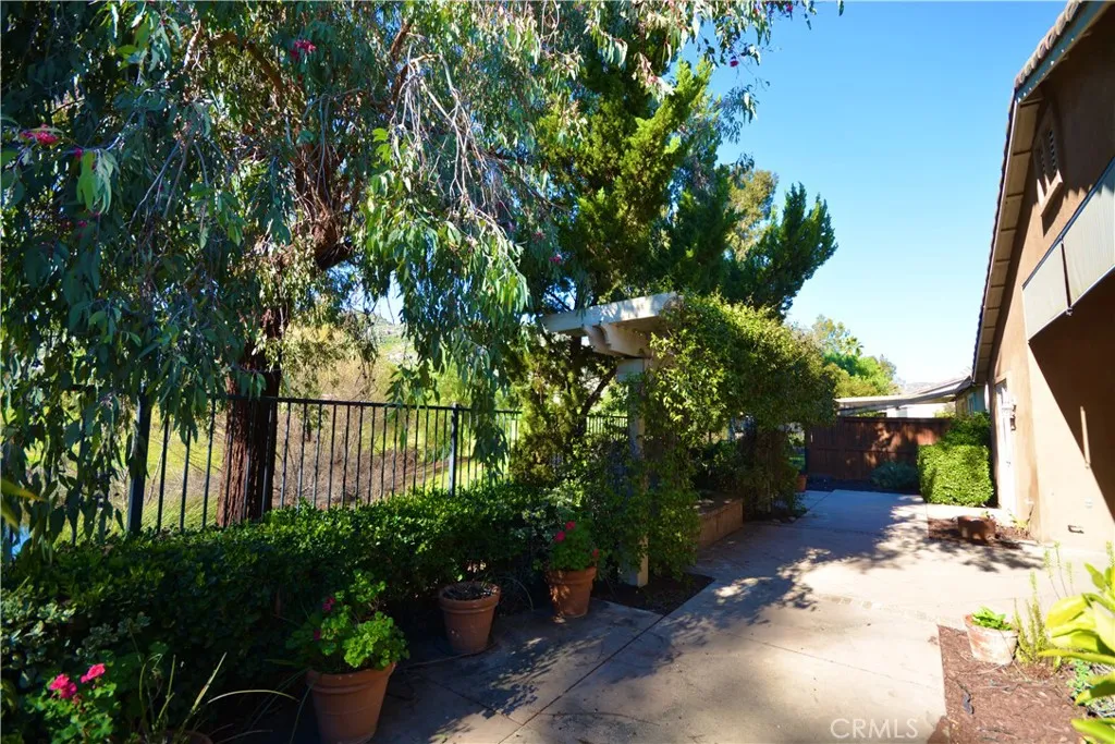 233 Eagle, Hemet, California 92545 home-pic-27