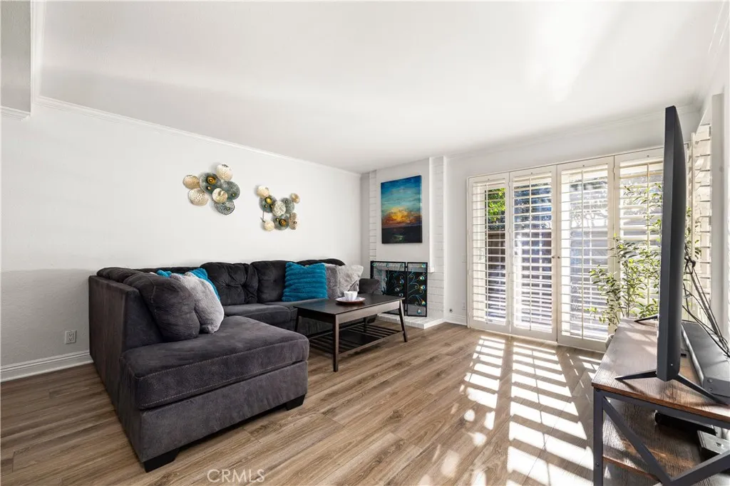5151 Walnut, Irvine, California 92604 home-pic-2