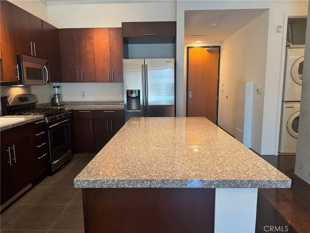 1025 Island Avenue 603, San Diego, California 92101 home-pic-11
