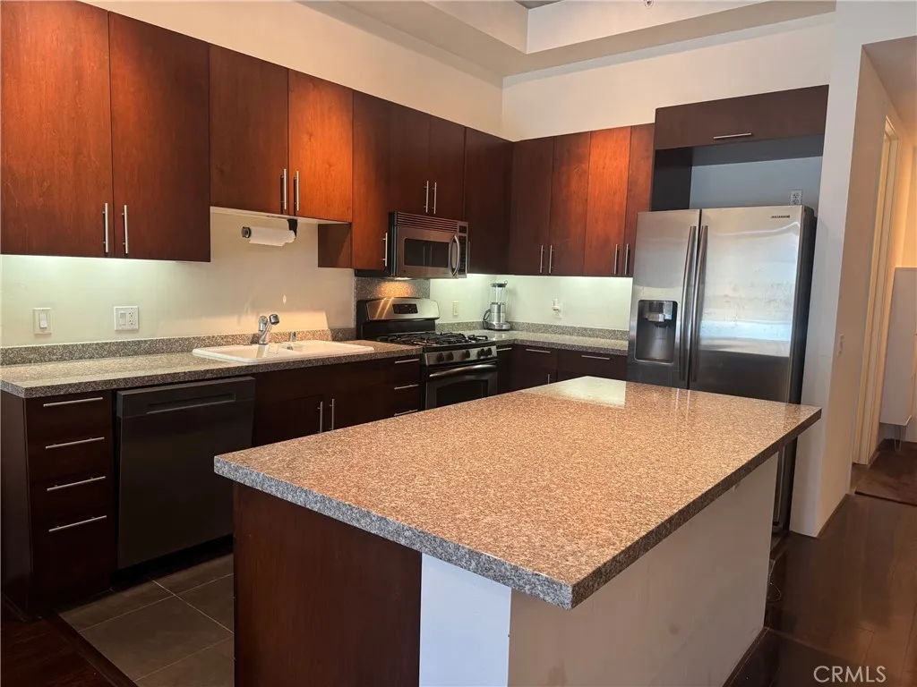 1025 Island Avenue 603, San Diego, California 92101 home-pic-12