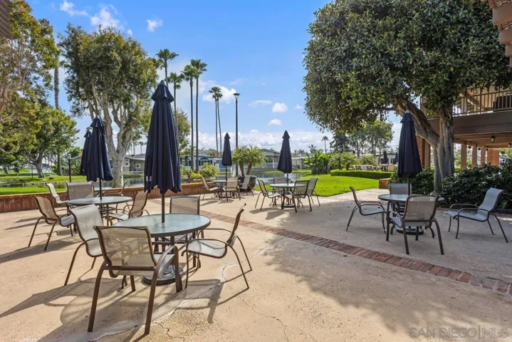 7004 San Carlos St, Carlsbad, California 92011