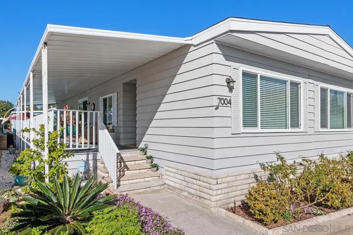 7004 San Carlos St, Carlsbad, California 92011