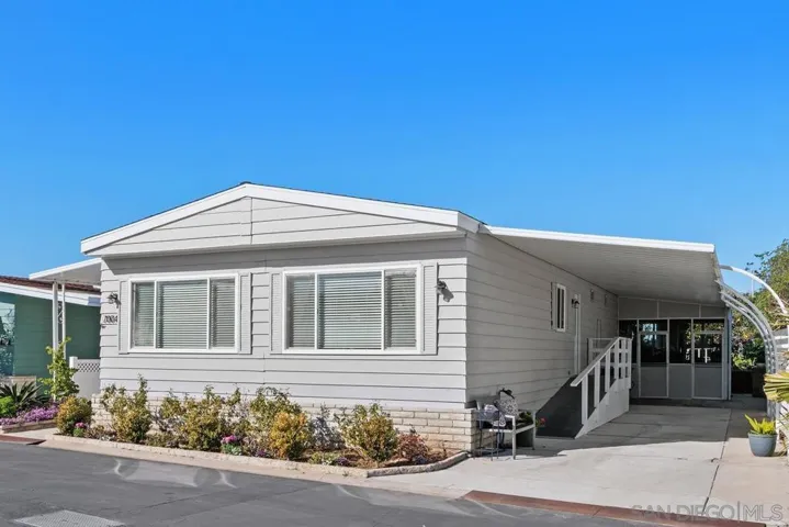 7004 San Carlos St, Carlsbad, California 92011