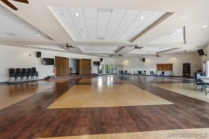 7004 San Carlos St, Carlsbad, California 92011