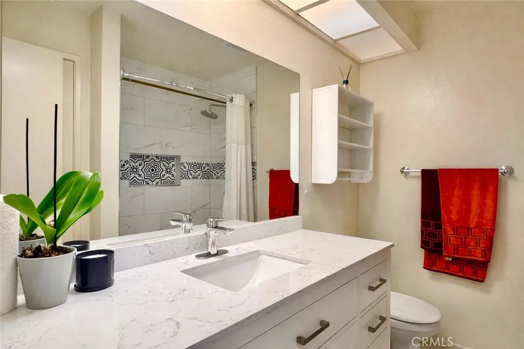 23710 Oakheath Place, Harbor City, California 90710 home-pic-5