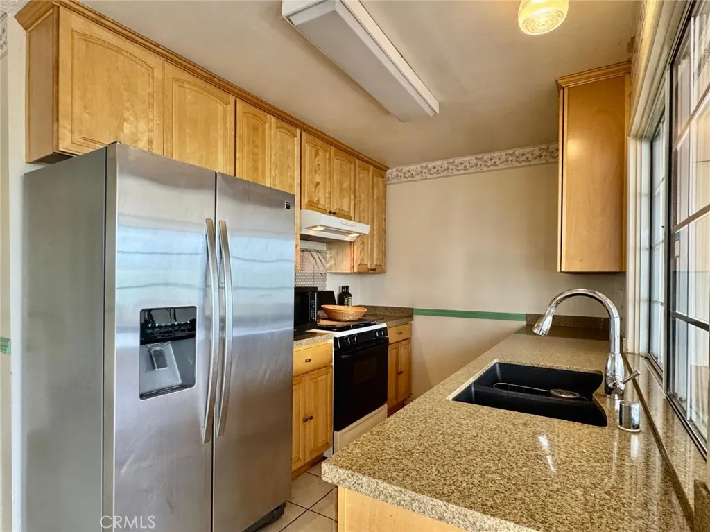 23710 Oakheath Place, Harbor City, California 90710 home-pic-11