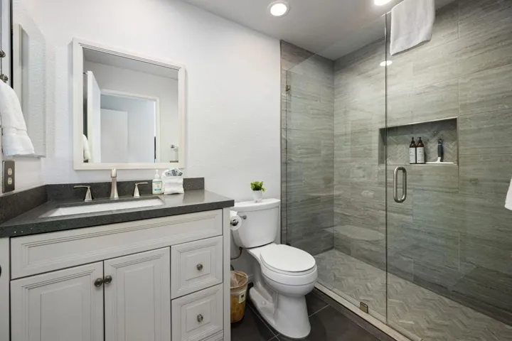 41-web-or-mls-LS_Royale_OPMG_0126_041