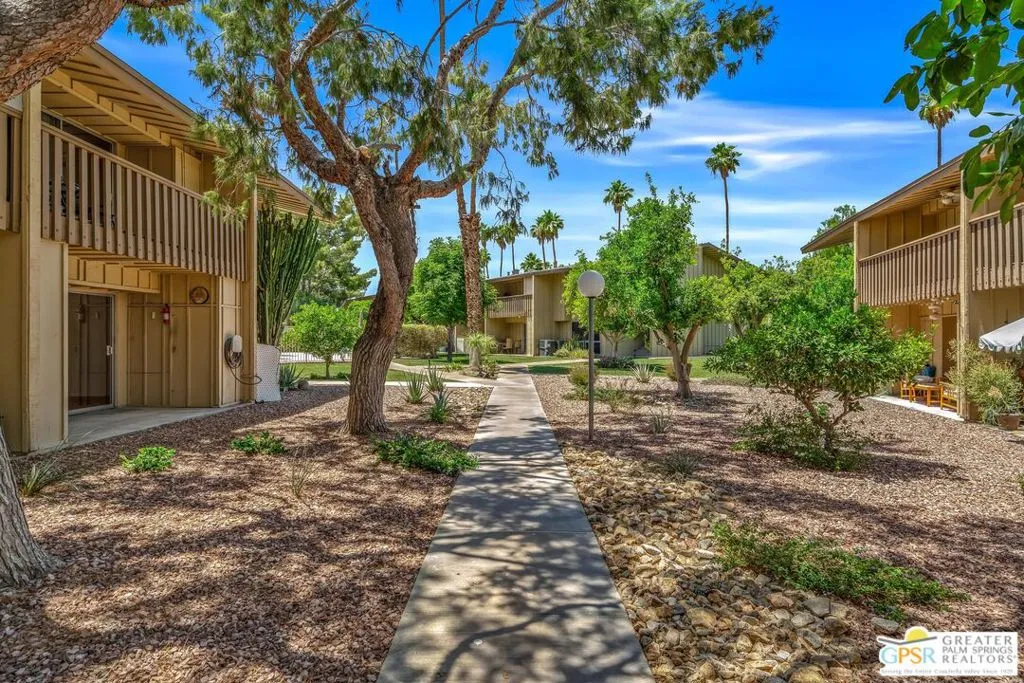 77845 California Drive D9, Palm Desert, California 92211 home-pic-19
