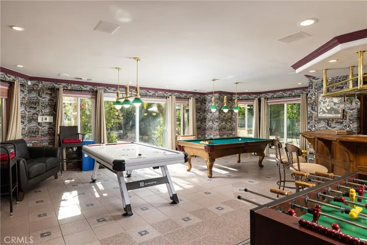 Oversized main floor game room