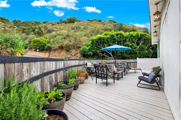 Deck wraps around the property