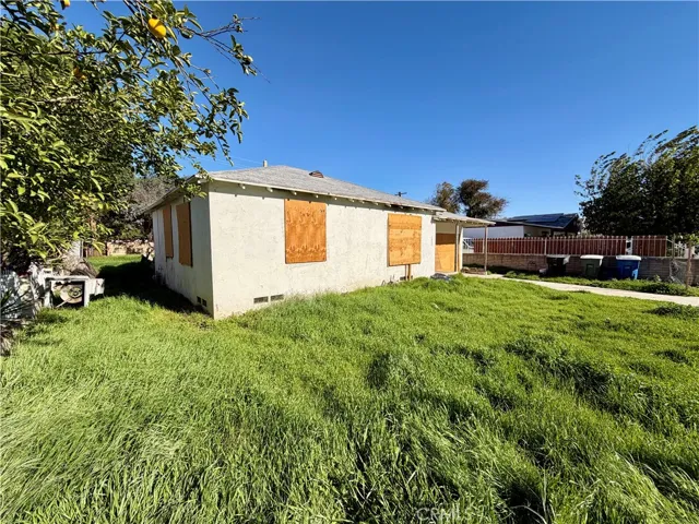 1530 W 21st, San Bernardino, California 92411