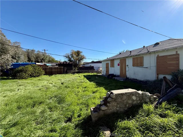 1530 W 21st, San Bernardino, California 92411