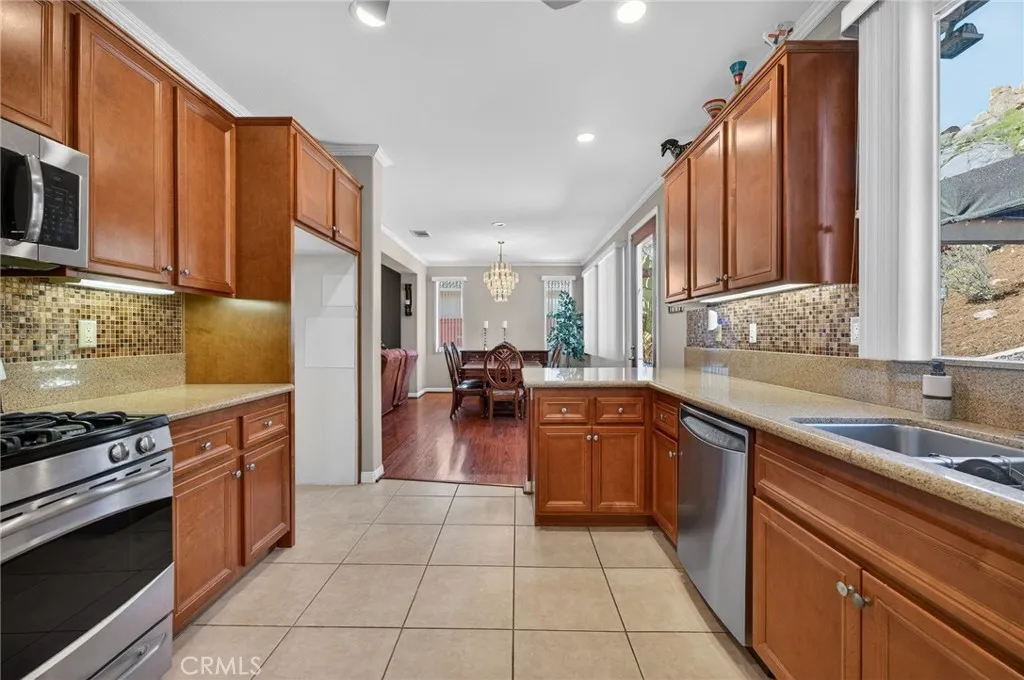9284 Stephenson Lane, Hemet, California 92545 home-pic-28