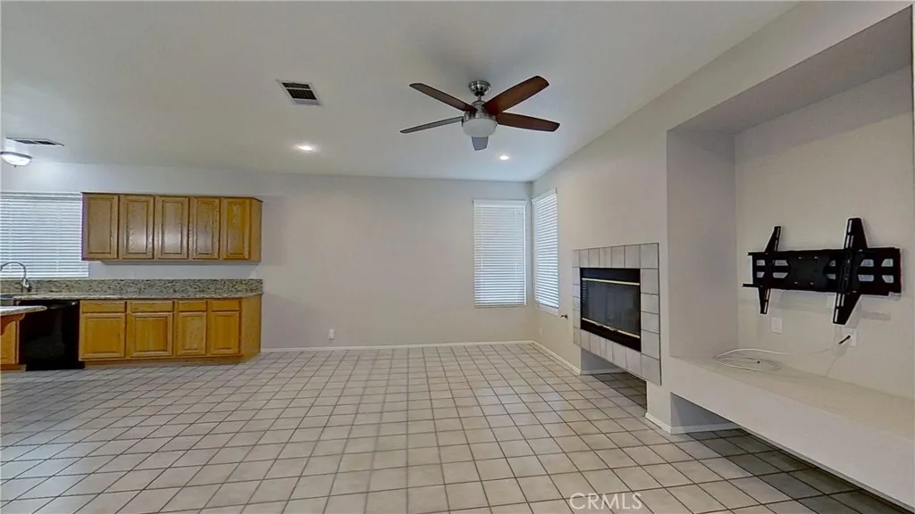 43312 Haven, Lancaster, California 93536 home-pic-27
