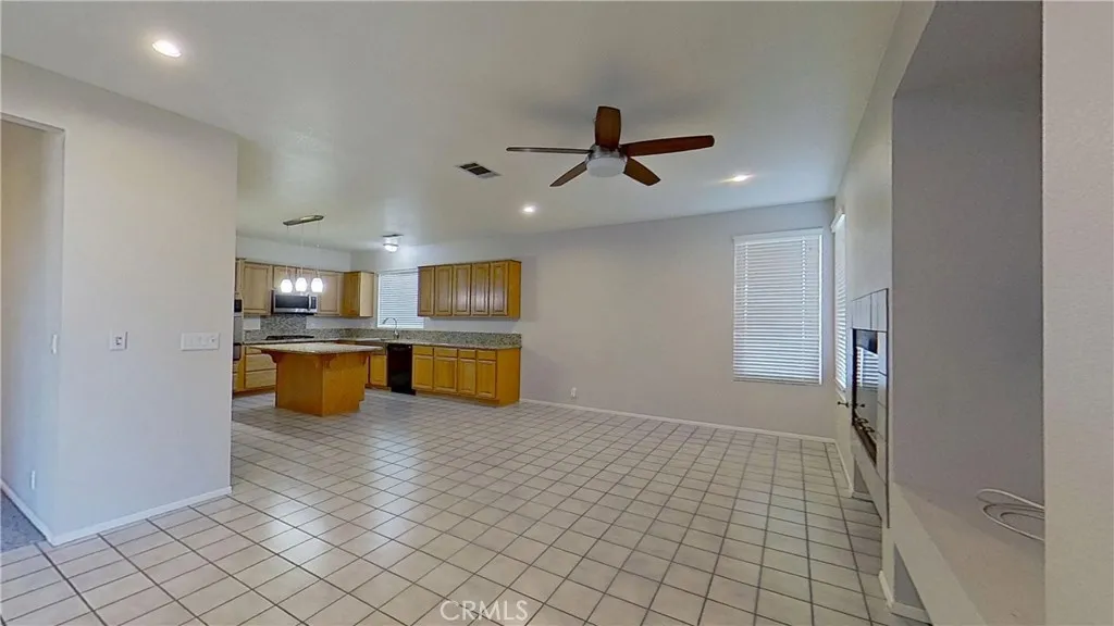 43312 Haven, Lancaster, California 93536 home-pic-28