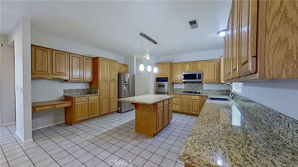 43312 Haven, Lancaster, California 93536 home-pic-17