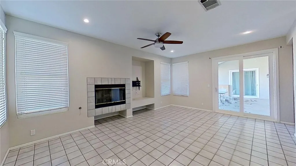 43312 Haven, Lancaster, California 93536 home-pic-29