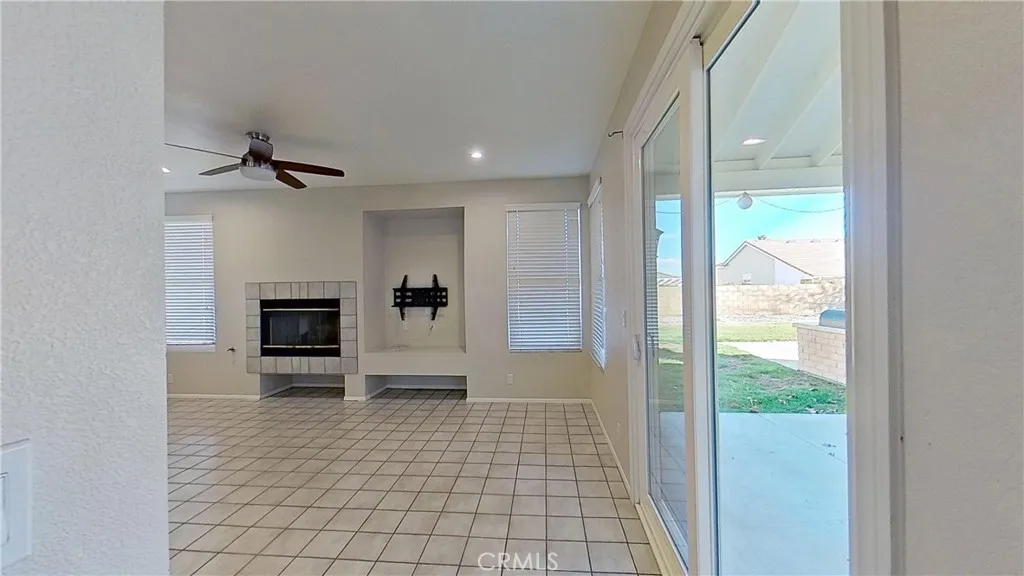43312 Haven, Lancaster, California 93536 home-pic-26